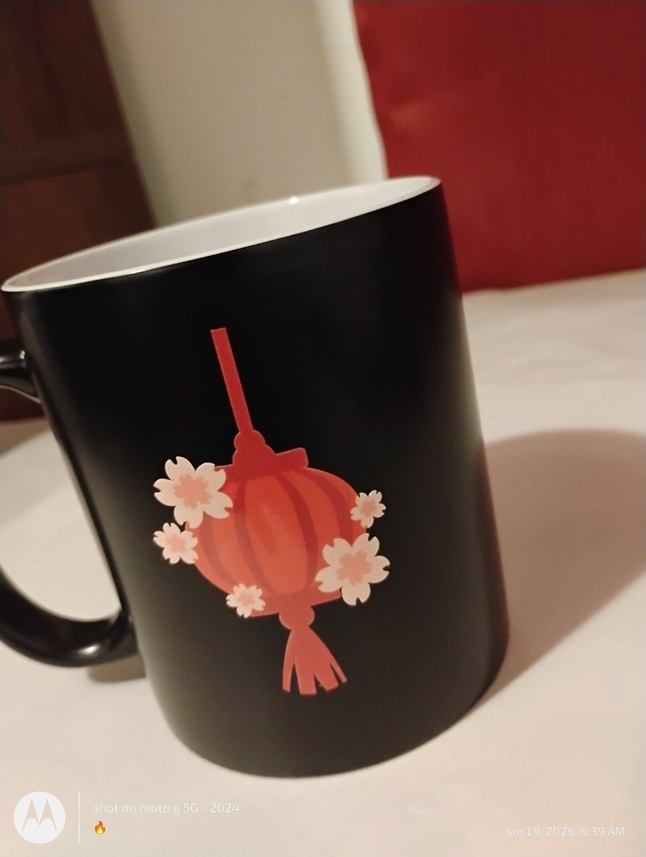 PaintWatch's tweet photo. A inspired collection of color changing mugs by Jennifer Laux, any design you want she can accommodate. #mugs #Entrepreneur #Entrepreneurship #merch #3deevisions #3dv https://t.co/p2HpBEuzdZ