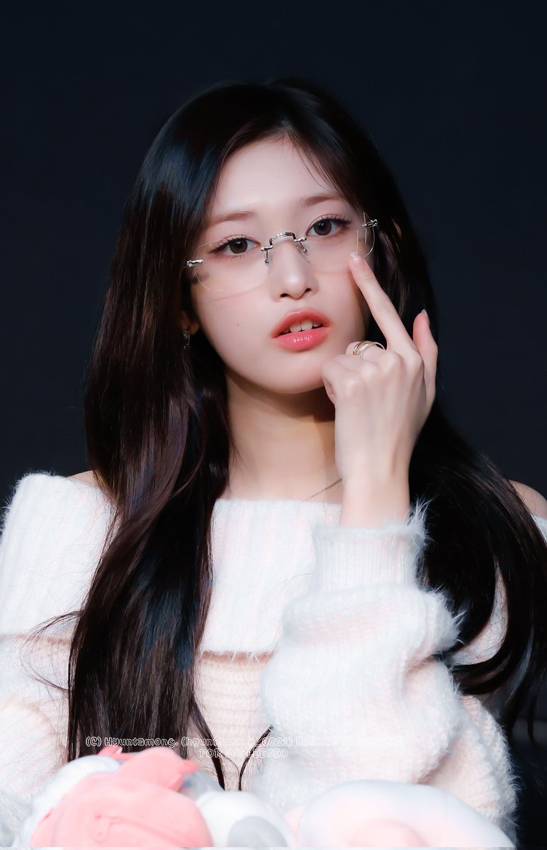 hyuntamong_0221's tweet image. 260118 HQ

#IVE #아이브 #이서 #イソ #LEESEO