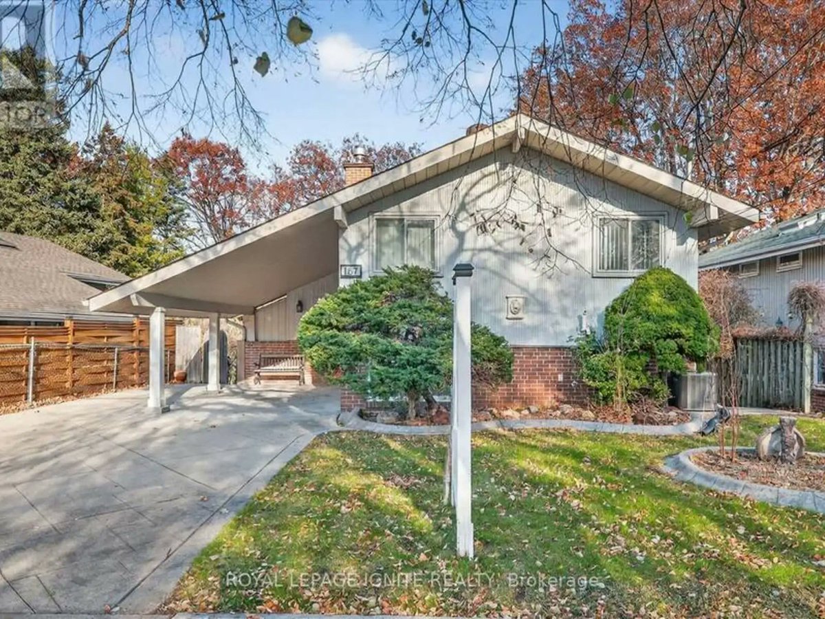 OntarioForSale's tweet image. Home in Toronto 187 Birkdale Road #Toronto #RealEstate MoveMe.To/qFLaTz MoveMe.To/Toronto/RealEs…