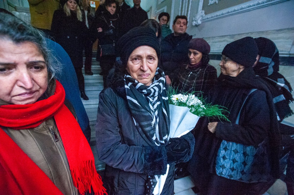 🕊️"Hrant'ın izinde, adaletin peşindeyiz"

📸Gazetemizin kurucusu ve yayın yönetmenimiz Hrant Dink'in katledilişinin 19. yılında, Sebat Apartmanı önünde düzenlenen anmadan kareler...

📸Berge Arabian

agos.com.tr/tr/haber/o-ina…