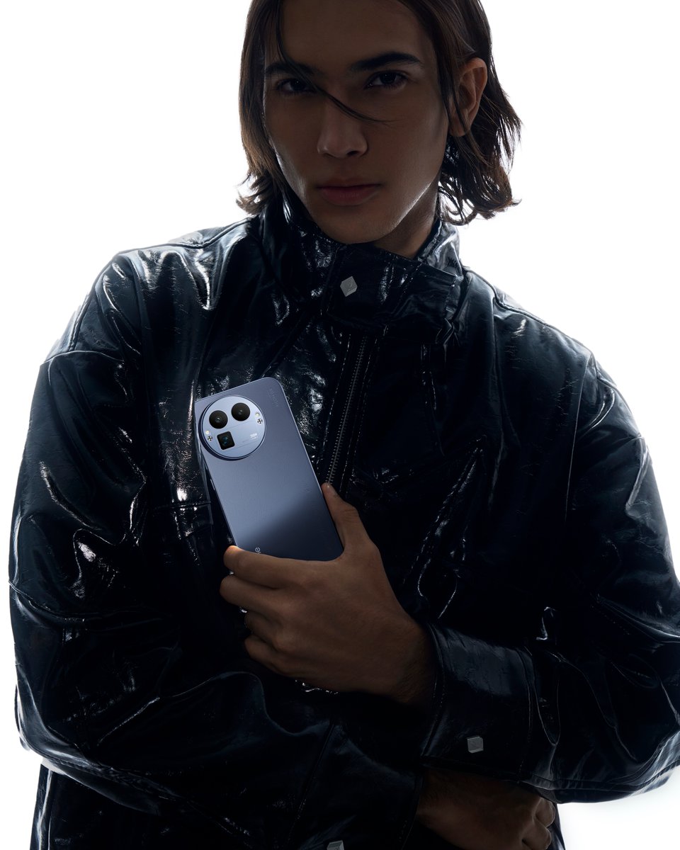 Quanto custa o outfit? 🤑

O look deve ser de milhões, mas quem tá roubando a cena é o realme GT 8 Pro com esse design luxuoso.

#realmeGT8Pro #realmexRICOHGR #realme #ExploreAlémDaDefinição