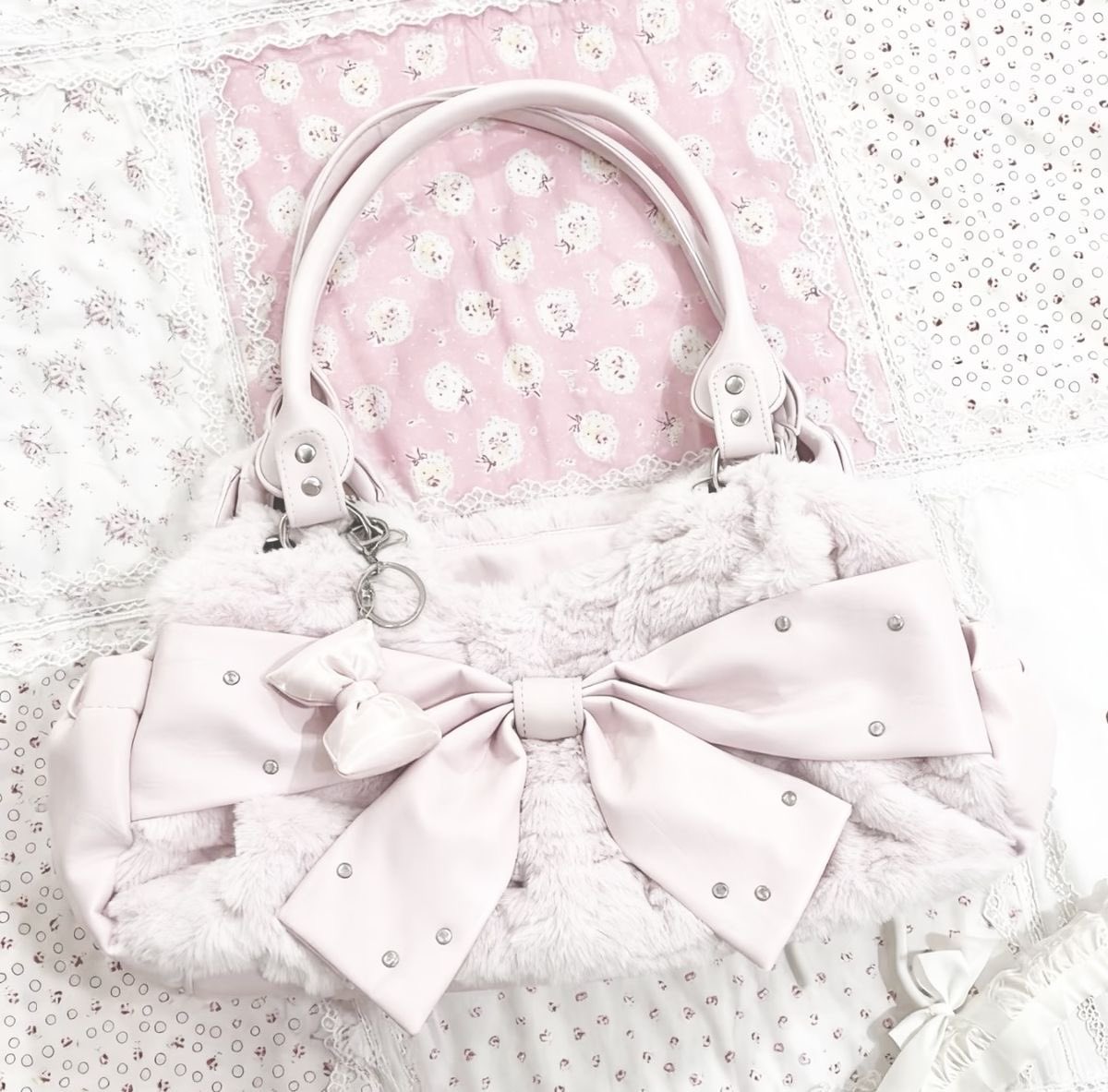 𐔌ྀིmocha 🐰ྀི i love lottie (@bunniesphams) on Twitter photo 