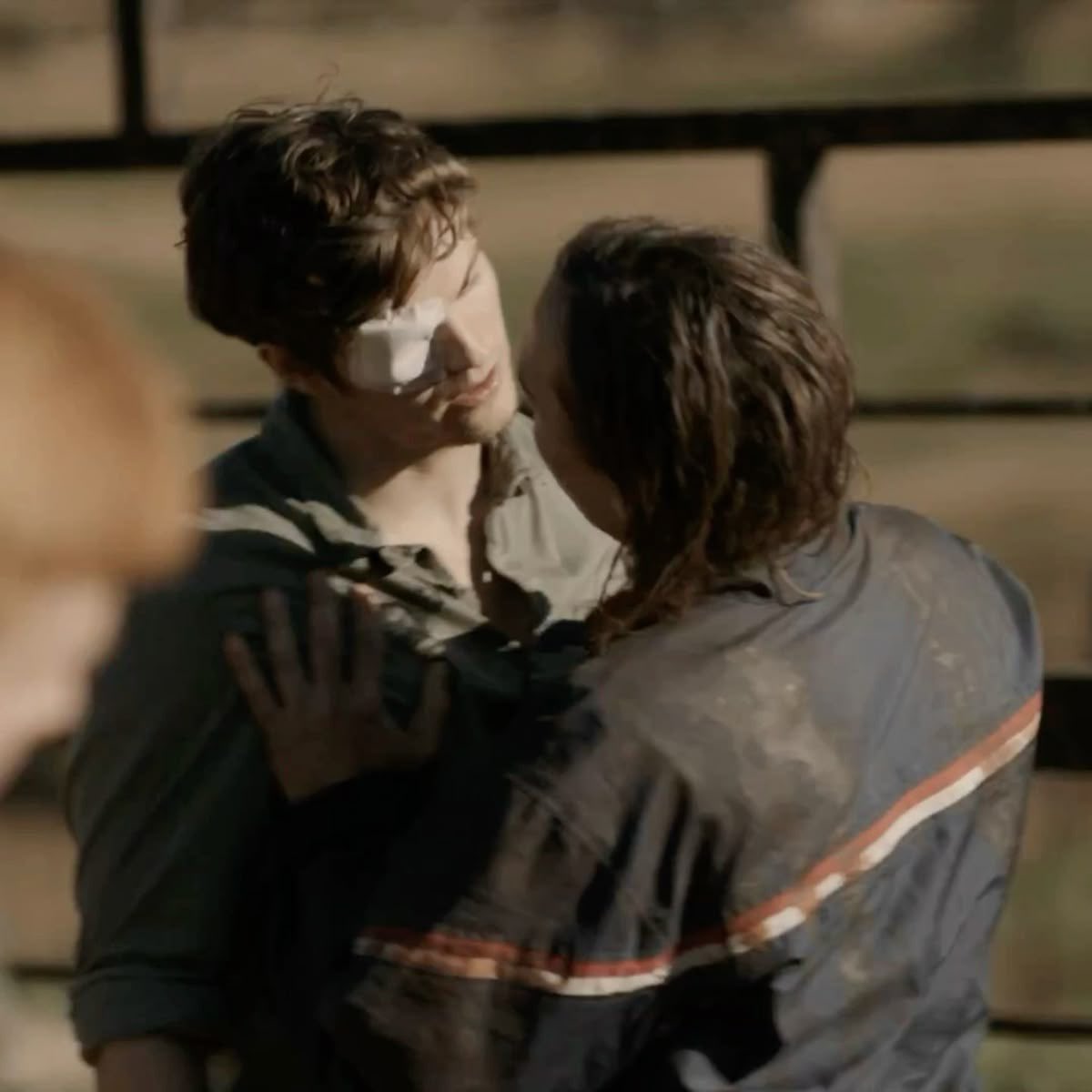 2evstar's tweet image. they definitely kissed i just cant prove it