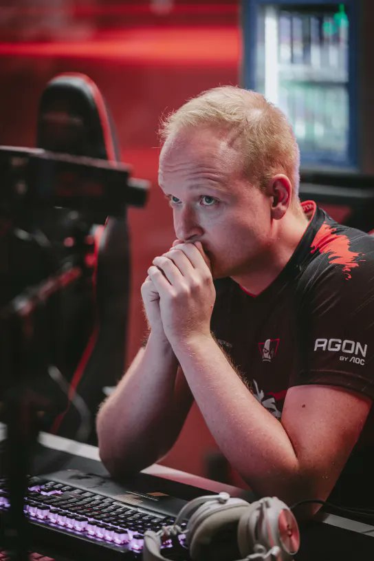 Marek "tween" Pacher tweet media