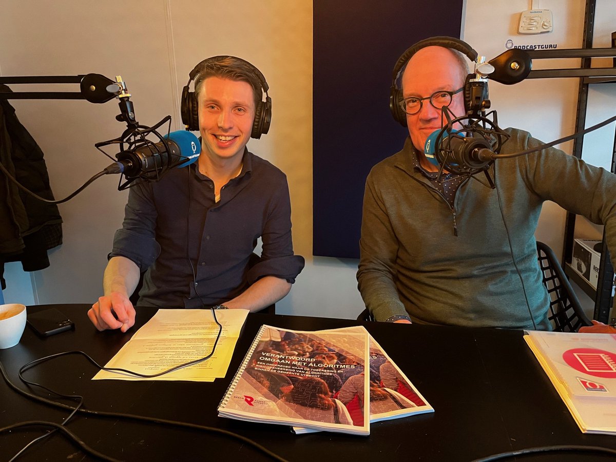 Wat zijn #algoritmes precies en hoe verantwoord gaat de gemeente Utrecht ermee om? Je hoort het in de nieuwe aflevering van de Rekencast030! 🎙️Luister hem via: 
Spotify: open.spotify.com/episode/5LIppa…
Web: player.springcast.app/embed/laAuzM/A…
#raad030