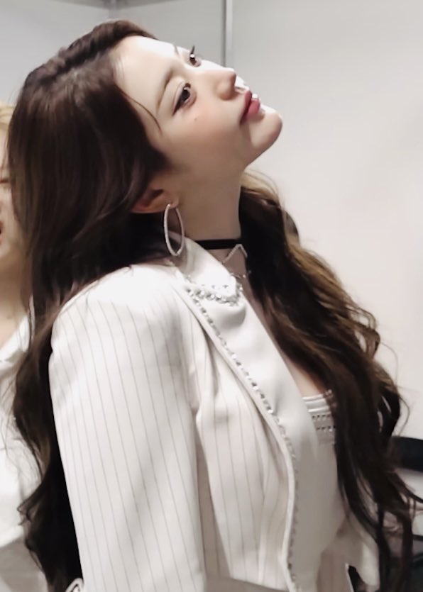 homschool10unni's tweet image. 시바 존나예뿌다진짜;;;;