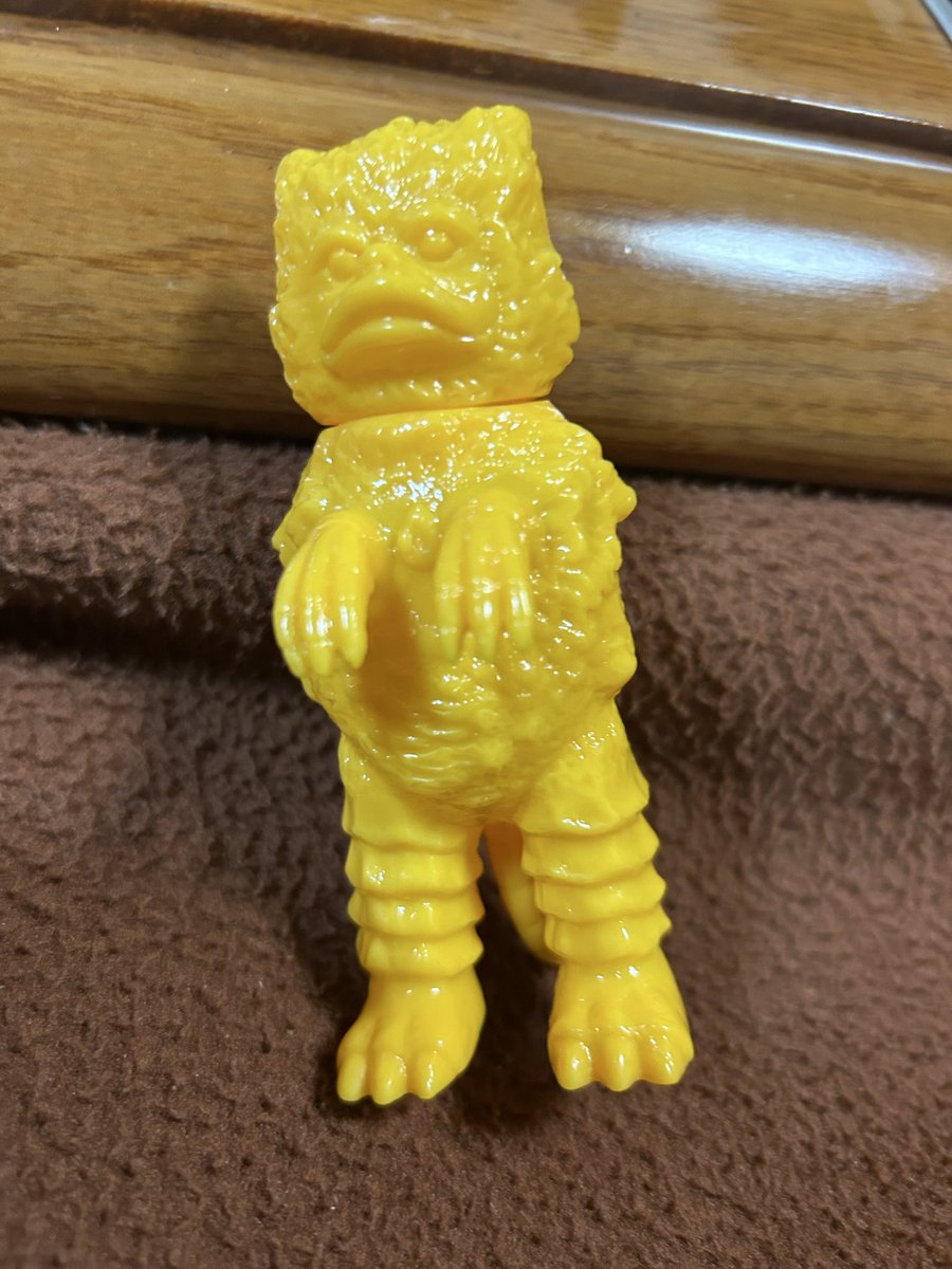 ブルマァク展の入場者特典であるガラモン 小さくてかわいい
