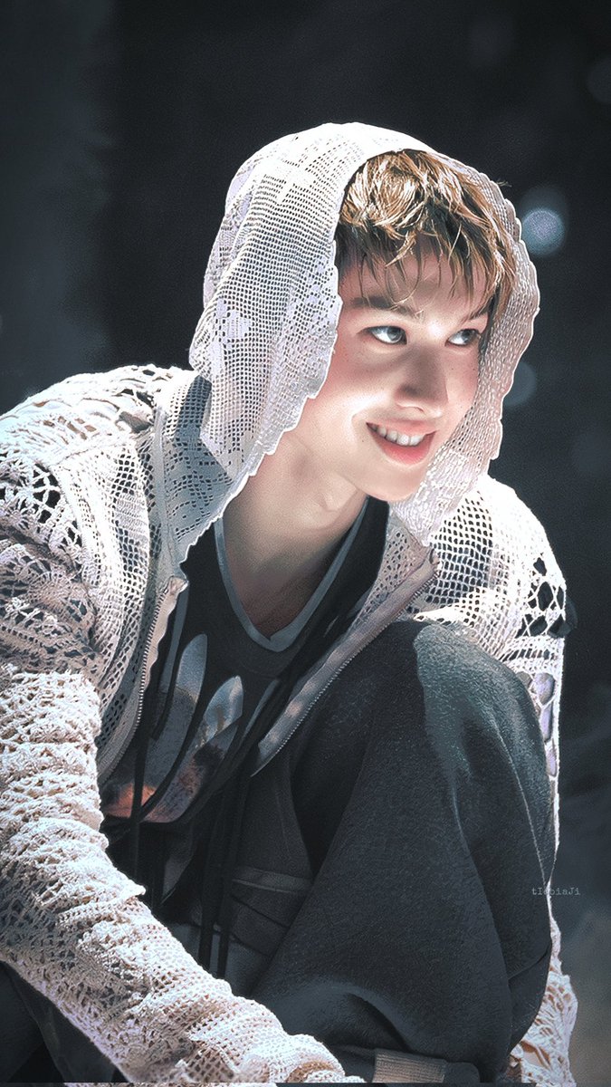 WHAT'S UP MAMA! 
#martin #마틴