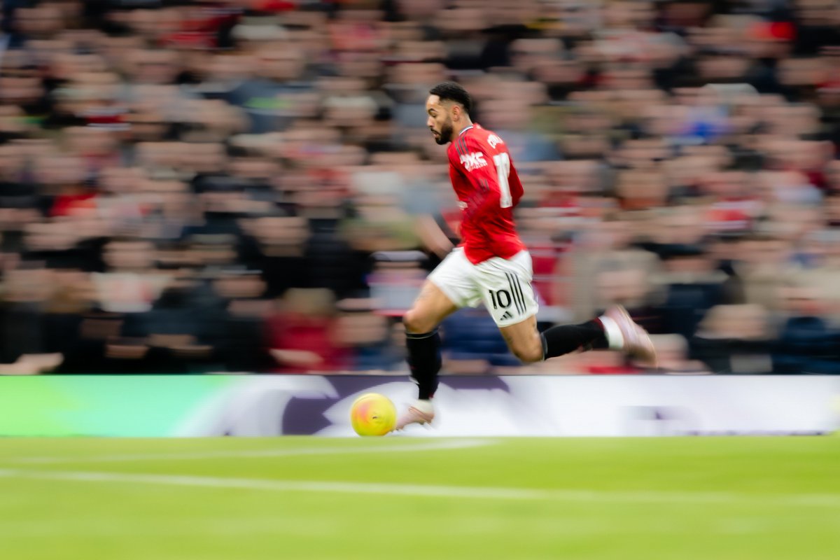 ManUtd's tweet image. In a flow state 💫