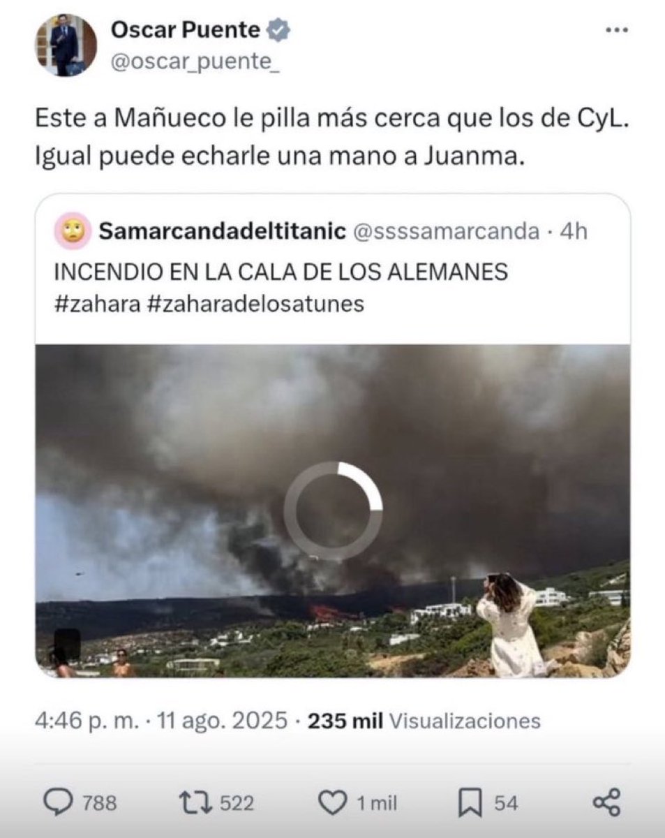 vitoquiles's tweet photo. Os presento a los que nos reprochan “politizar” el accidente de Adamuz y nos dan lecciones de cómo actuar ante las tragedias: https://t.co/pLhcfnAtoK