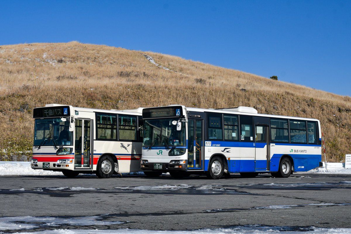 白樺湖観光センターと富士見台駐車場へ寄り道。 蓼科山や八ヶ岳がバッチリ顔を出しており、遠くには富士山も見えていて大変激山なツアーでした🏔