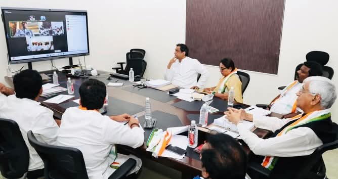 harikushwahaa's tweet photo. सत्यमूर्ति भवन स्थित PCC कार्यालय में तमिलनाडु और पुडुचेरी की स्क्रीनिंग कमेटी की बैठक मे छत्तीसगढ़ के पूर्व उपमुख्यमंत्री माननीय श्री @TS_SinghDeo जी अध्यक्षता की।
@RahulGandhi
@kcvenugopalmp @priyankagandhi @Pawankhera @INCChhattisgarh @aadi_surguja @INCIndia #hari_kushwaha https://t.co/unot4G6GEe
