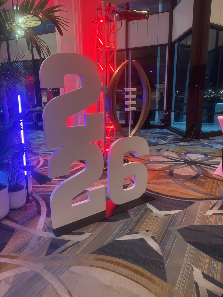 Chris Bennett tweet media