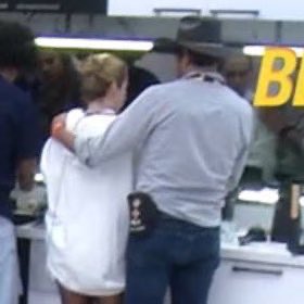 galcwsta's tweet image. minha mãe e meu pai problemático