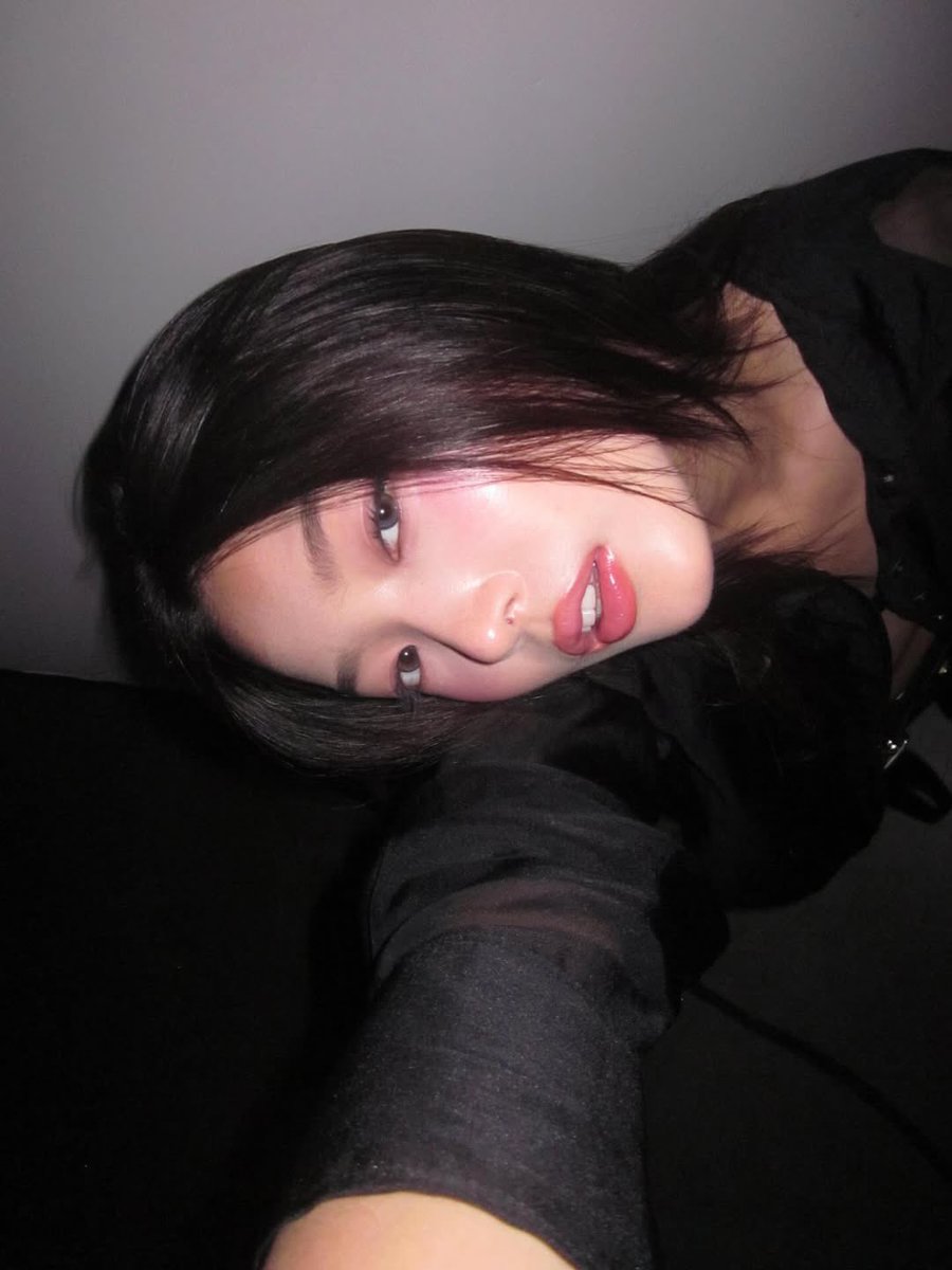 ️️ؘ tweet media