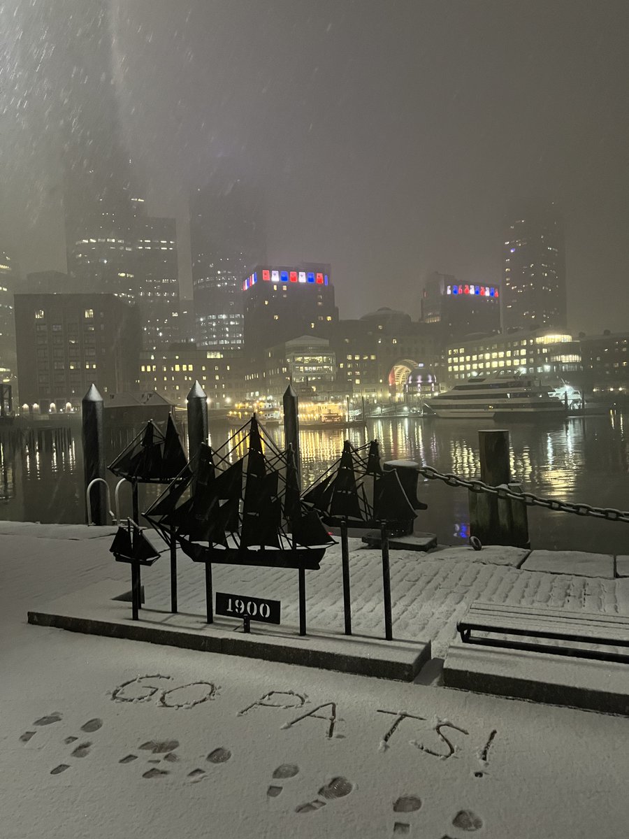 Monday Night in Seaport.

❤️