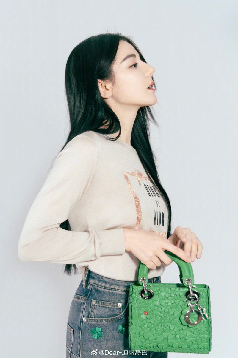 #Dilraba for Dior

More - weibo.com/1669879400/525…

#dilireba