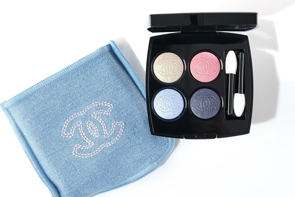 CHANEL アイシャドウ・ハイライターセット　まとめ売り　本日のみ値下げ シャネル“限定ポーチ付き”「デニムカラー」ハイライターやアイシャドウ