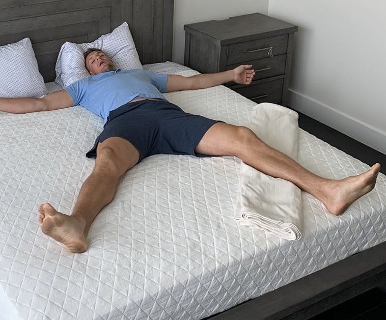 mcfeet0022's tweet image. Oh Rob… 😩👣🔥