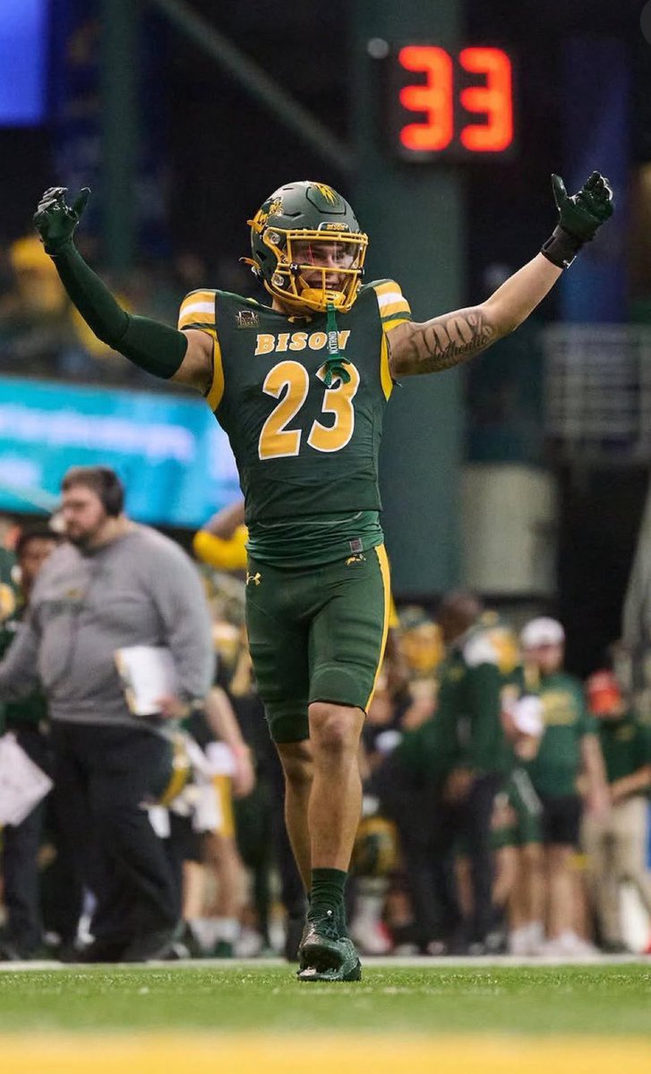 Lewis Walker tweet media