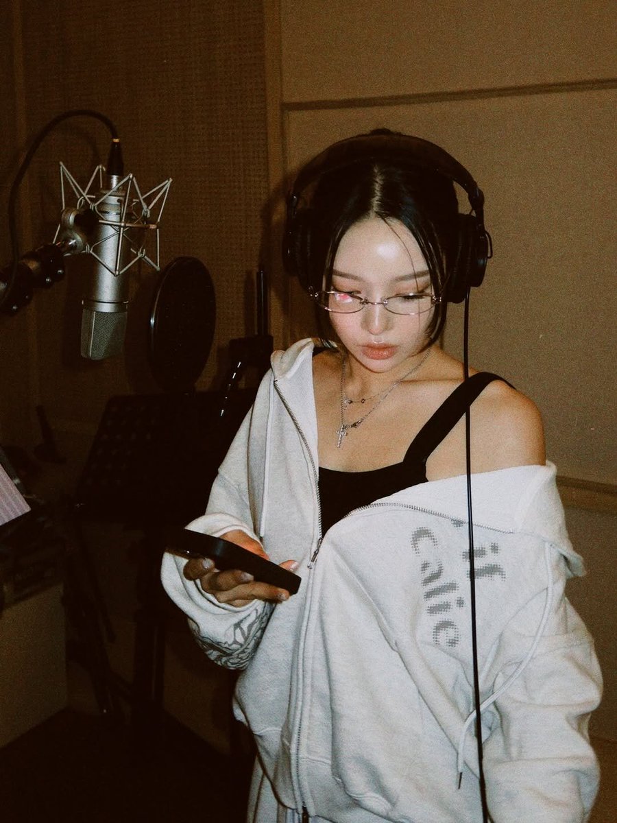 KardCol_Project's tweet image. 📷 #Somin    

somin_jeon0822 via instagram    

instagram.com/p/DTqAtTeknlf/

#KARD #카드 #소민