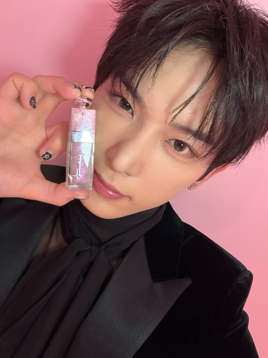 andTEAM_members's tweet image. 🍵🎂💕

@DiorBeautyJP 
#dioraddict #supportedbydior
#ディオールアディクトキャンディショップ
#andTEAM #HARUA