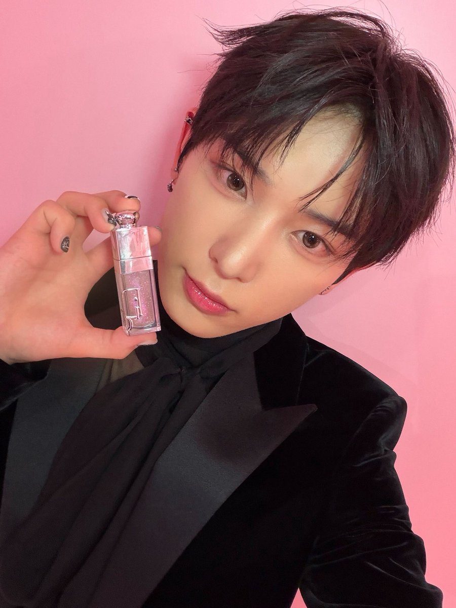 andTEAM_members's tweet image. 🍵🎂💕

@DiorBeautyJP 
#dioraddict #supportedbydior
#ディオールアディクトキャンディショップ
#andTEAM #HARUA