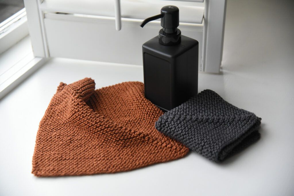 knithacker's tweet photo. Looking for a quick and easy knit? Add this Tyne Cloth pattern to the top of your short list! 

Get the pattern: 👉 https://t.co/shoM2DARFW (Cluck Cluck Boots)
Get the perfect yarn: 👉 https://t.co/Ys5ZtRQBjJ (KnitPicks Dishie)

#knitting #home #etsy #knitpicks #affiliate #handmade