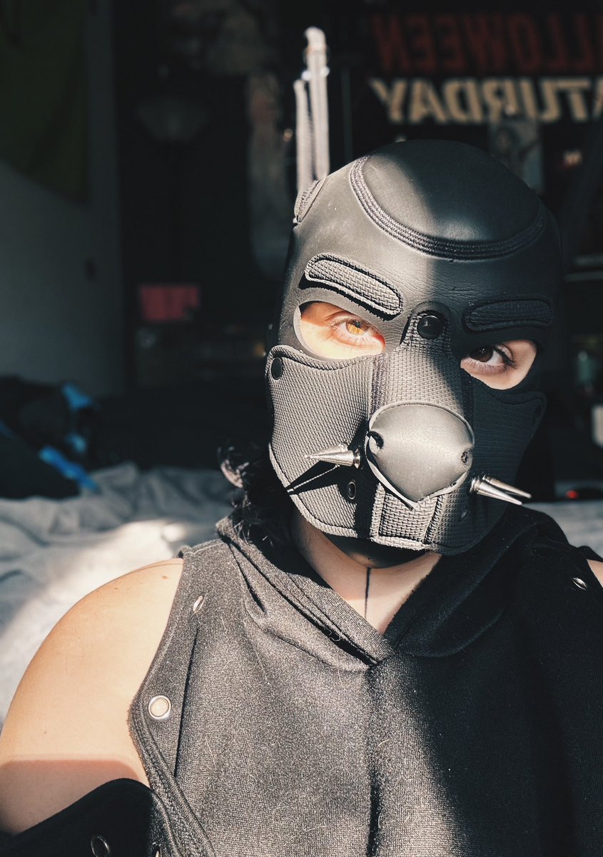 anyone want to tie me up? 
contain this ray of sunshine 🌞