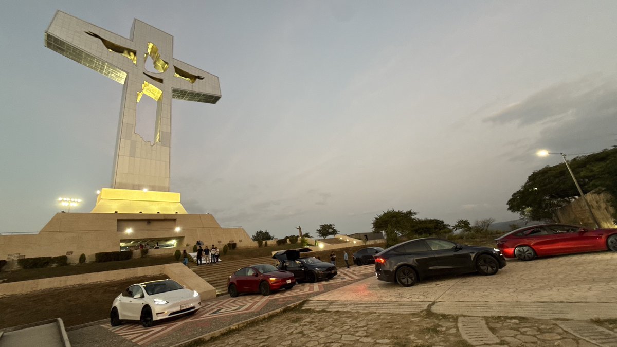 Tesla en Chiapas tweet media