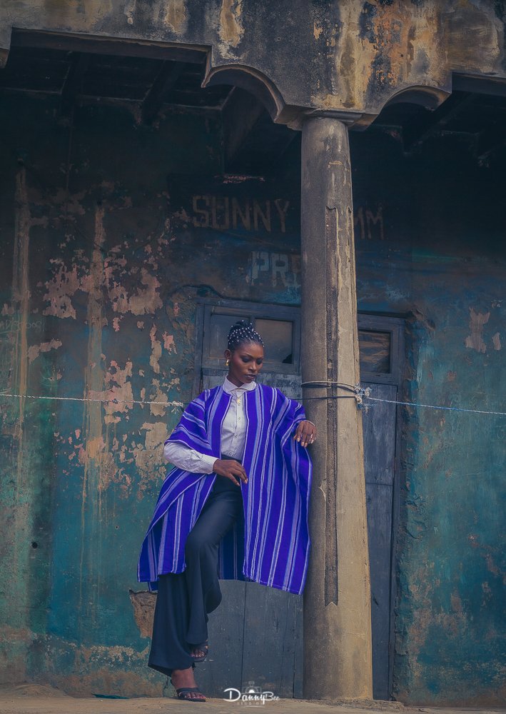 dannybeestudios's tweet photo. The photograph.📸           The photograpHER https://t.co/FDV2axrigj
