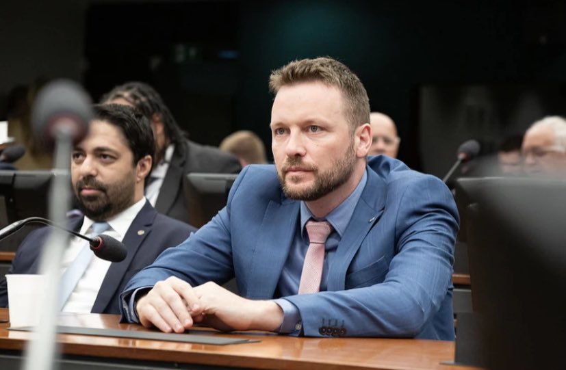 Deputado gaúcho Mauricio Marcon(PL) chama Inter SM de "time amador" e clube rebate citando cassação no TRE.

O clima de tensão que começou dentro das quatro linhas entre Inter de Santa Maria e Juventude transbordou para a esfera política e digital. O deputado federal Maurício