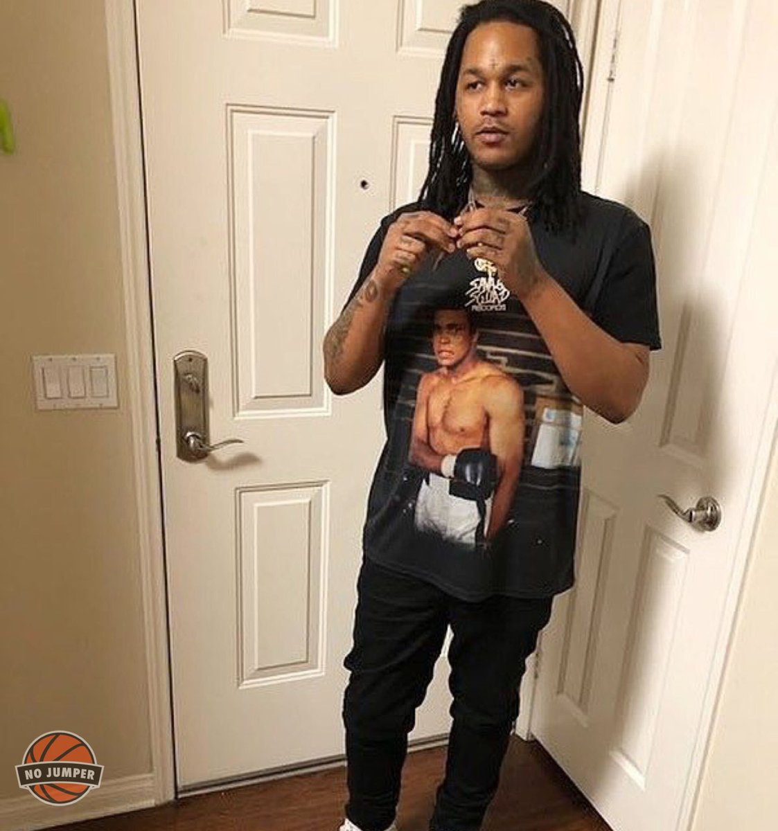 nojumper's tweet image. 8 years ago today we lost Chicago legend and GBE affiliate Fredo Santana. Rest in peace 🕊️