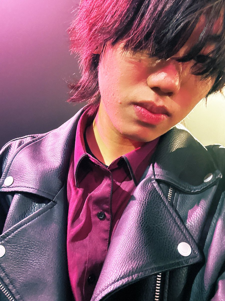 0401_yura's tweet photo. #PLOTone
1/16~1/18
ご来場、応援して下さった全ての皆様
ありがとうございました。
無事全員で3日間、計5公演お届けする事が出来ました!
南條隆 いかがだったでしょう?
皆さんの好きなシーンはどこでしたか?
皆様のおかげ良き公演となりました。
本当にありがとうございました。
#ゆらの日常 https://t.co/yIg8ZPxsxV