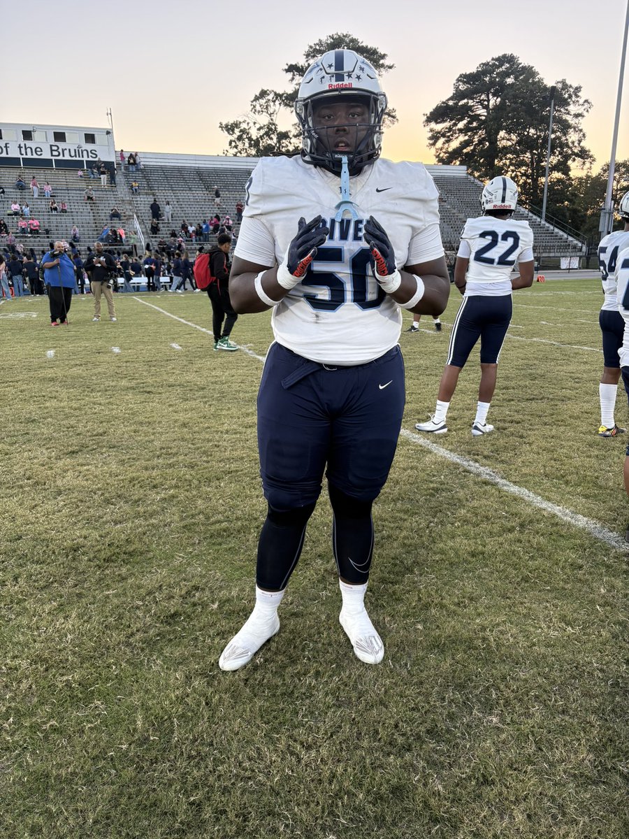 jamaree_horton's tweet photo. Blessed to receive another offer from @MemphisFB Thanks to @DBowman901 @CoachHuff 
@KinslerLatish @BrandonC_Carr @WillVapreps @BrianDohn247 @BigFu757 #AGTG #TRIBE https://t.co/dCTCkpzIz4