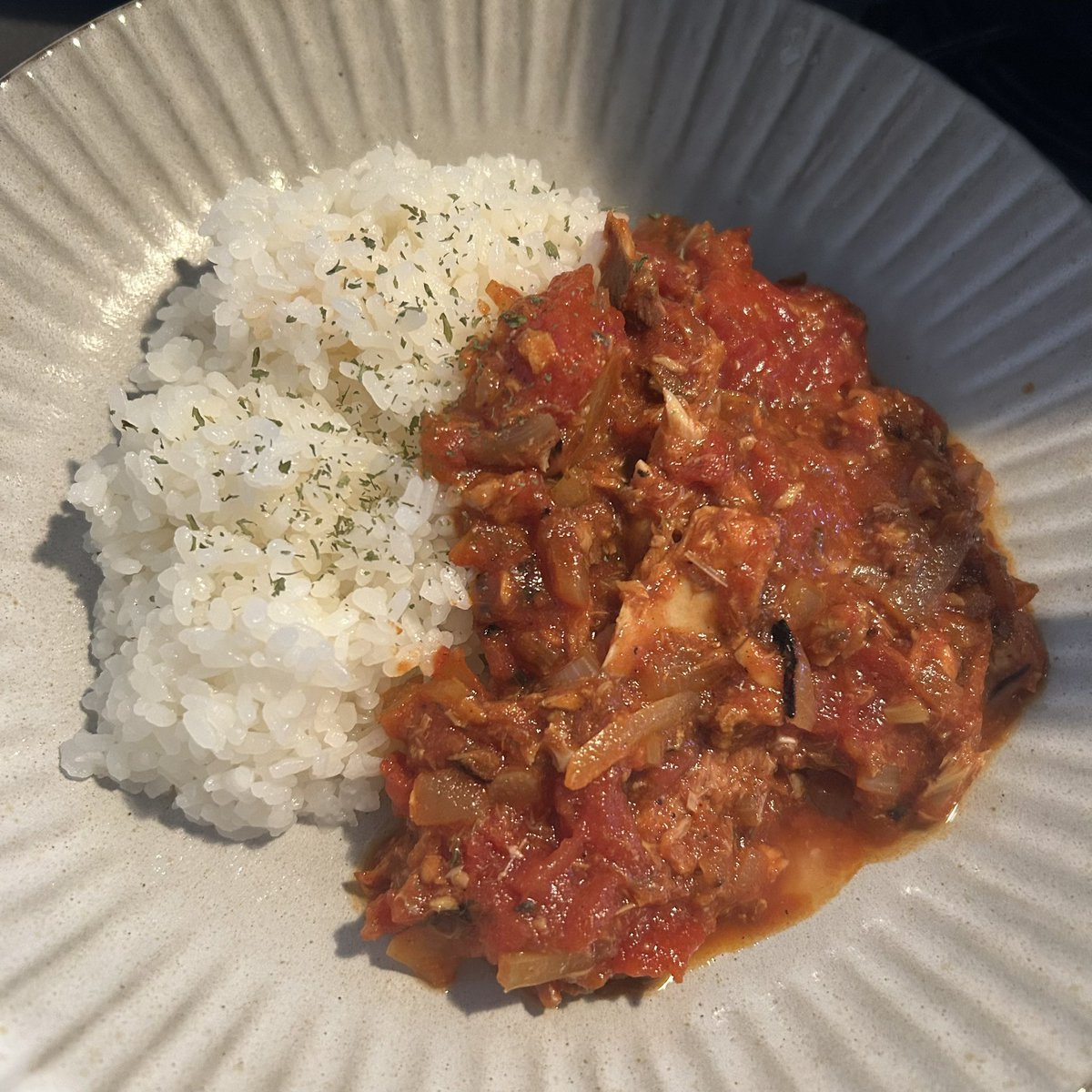 berry_in_gum's tweet photo. 明日これ作る！あと、よく作る鯖缶カレーめちゃ美味しいから本当にみんな作って欲しい。トマト苦手じゃなければ https://t.co/PysoFWElzm