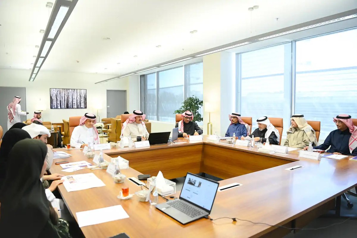 وأكد الأمير سلطان بن سلمان على أهمية استمرار الجائزة في أداء رسالتها النبيلة، وتعزيز مكانتها كمنصة وطنية لتكريم الجهود الإنسانية والعلمية في مجال الإعاقة، بعد استذكاره احتفاء الجائزة بالعديد من الشخصيات البارزة وفي مقدمتهم خادم الحرمين الشريفين الملك سلمان بن عبدالعزيز، موضحًا أن