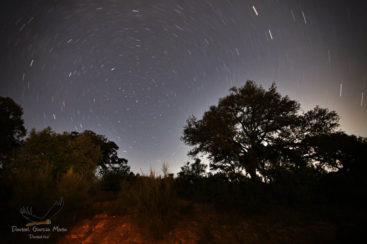 Hace justo hoy una semana paseaba y cenaba en #Adamuz... Hoy es noticia por un trágico accidente de tren. Poco se puede decir... Sólo fuerza a la gente implicada, y ánimo a ese pueblito tan pequeñito que tan buenos momentos me ha regalado. Eutsi!!!