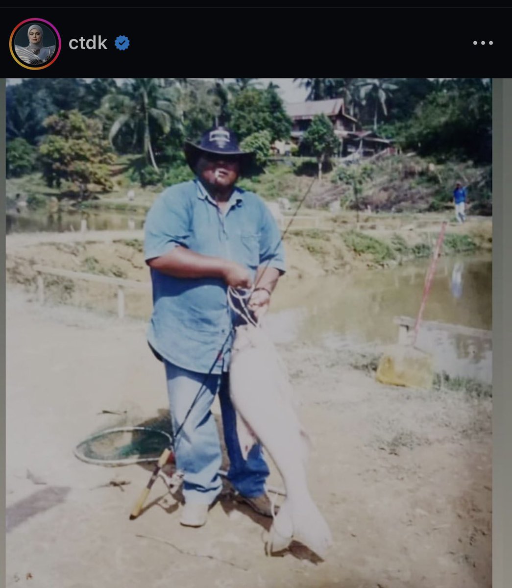 heizetatler's tweet image. Siti Nurhaliza grew up in a family with an income of RM77 per household per capita.

That’s the bottom 8% of Malaysians in 1995. And no, her brother never worked for RTM.