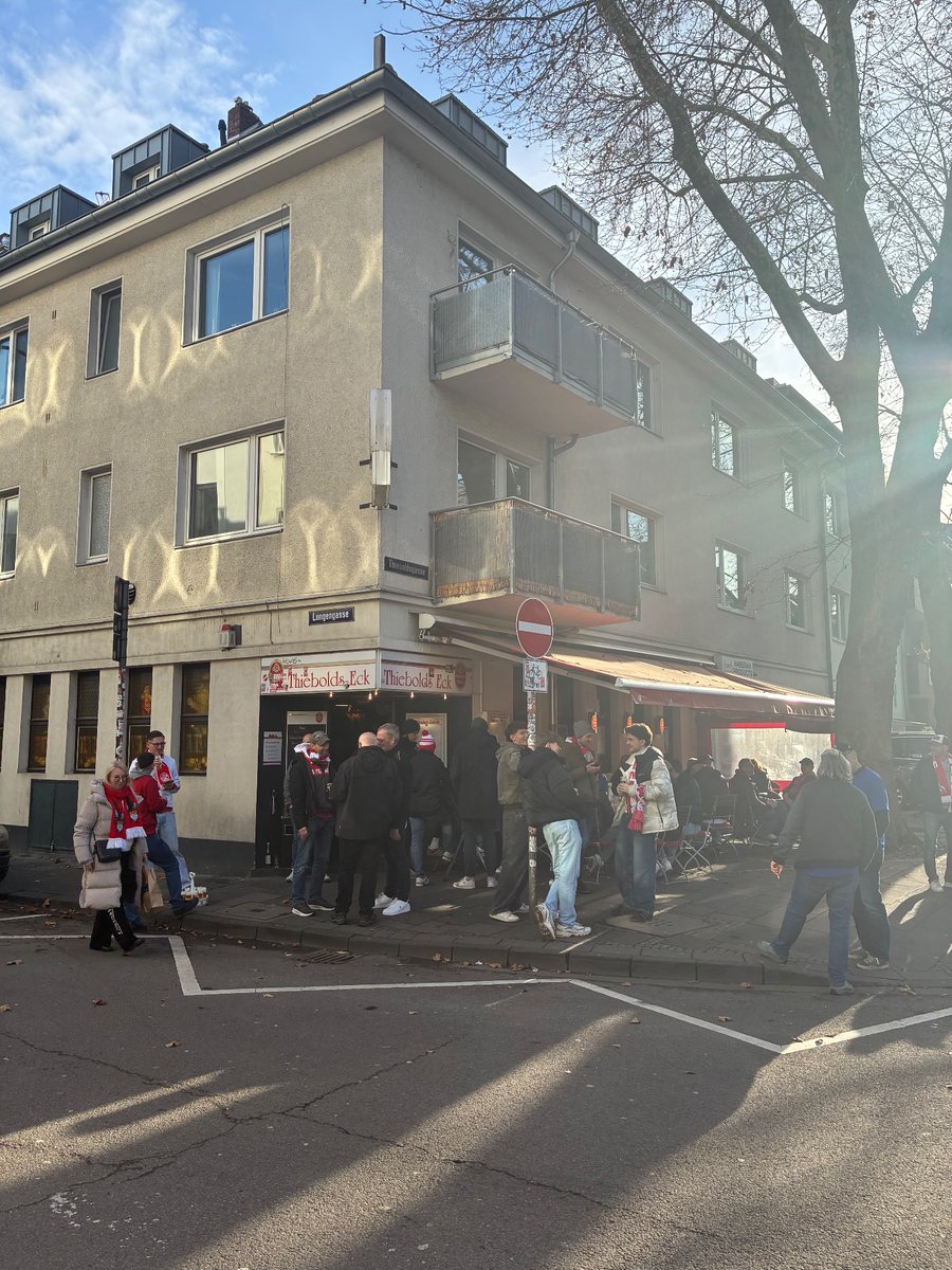 Ash_6899's tweet photo. FC Koln 2-1 Mainz. Belter of a ground, tremendous city for beers and an altogether great day out. Sud Kurve ultras a right bunch, loved it. Up the Billy Goats. #groundhopping https://t.co/wIeVrDcwMk