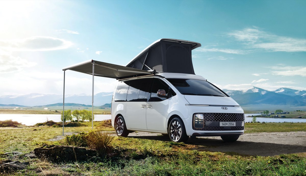 avtoportret's tweet photo. Hyundai je razkril Staria Camper Concept.

- Popolnoma električni pogon, 520W solarni paneli za "off-grid" neodvisnost, električna dvižna streha.

Hyundai preverja zanimanje – bi ga imeli?

#Hyundai #Staria #EV #Camper #Avtoportret https://t.co/TOEn2d3k9G