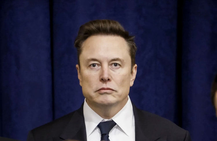 joni_askola's tweet image. It is genuinely embarrassing to watch the wealthiest man in history pretend to be an underdog. 

He owns the satellites and the social media. He also has the ear of the President. 

Yet he spends every day posting like he is a helpless victim of a system he literally controls