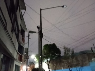 vico2023's tweet photo. @BJAlcaldia buen dia gracias por su ayuda anteriormente, nuevamente reportando aqui estas lamparas q llevan desde dic sin servir y se qda muy oscuro y hay gente q transita para ir por la leche o al deportivo. Estan en mario rojas y la calle antonio rodriguez Gracias por su apoyo. https://t.co/X5mZwgIAl7