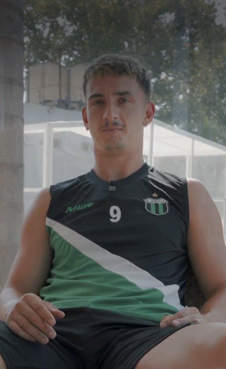 Me dejo el bigote 👨: 
Como me queda // como quiero que me quede