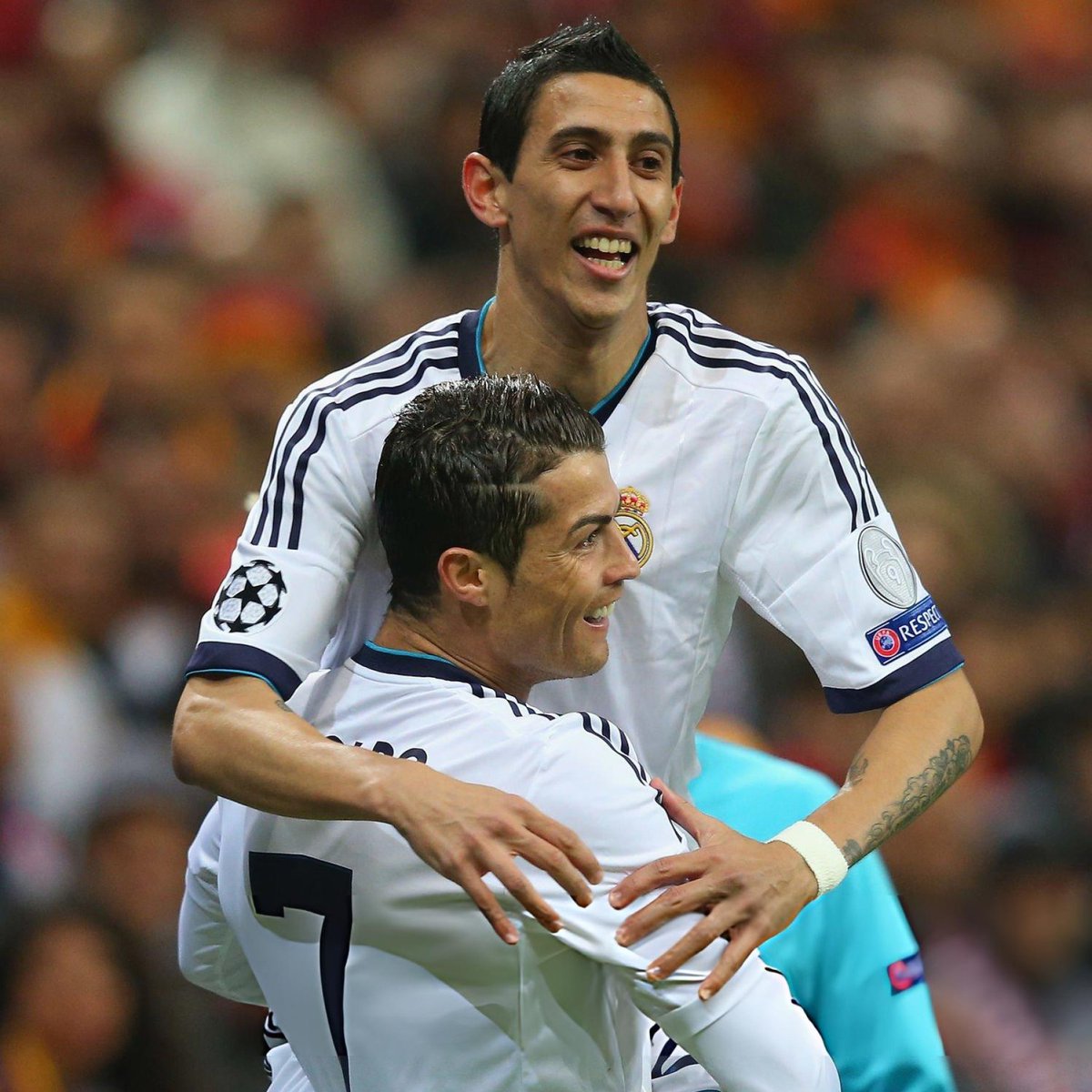 🗣️ Ángel Di María: “On my first birthday with Real Madrid, I had some friends over. Since I invited Marcelo and Pepe, who were always with Cristiano, I decided to invite him as well.

I told Cristiano he was welcome to come to my place if he wanted. I didn’t think he would