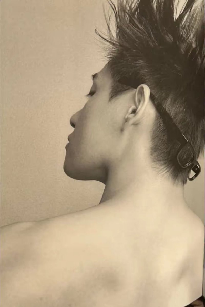 kthv1k2's tweet photo. You are the strongest person I ever know💪not because you never break,but because you rise every time you do,You carry pain with grace,turn scars into strength &amp; still choose kindness in a world that tests you daily&amp; i I'm so so proud of you and I miss you a lot buggu. my love😘 https://t.co/CKEtCN0rql