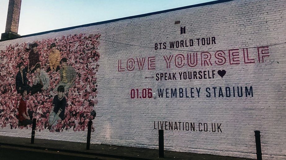 yooniskoo's tweet photo. bts at wembly, 2019 🤍 https://t.co/uhZThU6Fh9