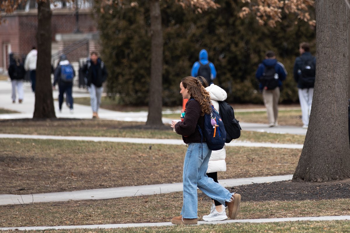 gettysburg's tweet photo. Spring is here… sort of
Bundle up, Gettysburgians! Spring semester is officially underway, and we’re back to see you all #DoGreatWork !

#GettysburgCollege #FDOC #StudentLife https://t.co/rzg1JsAJdv