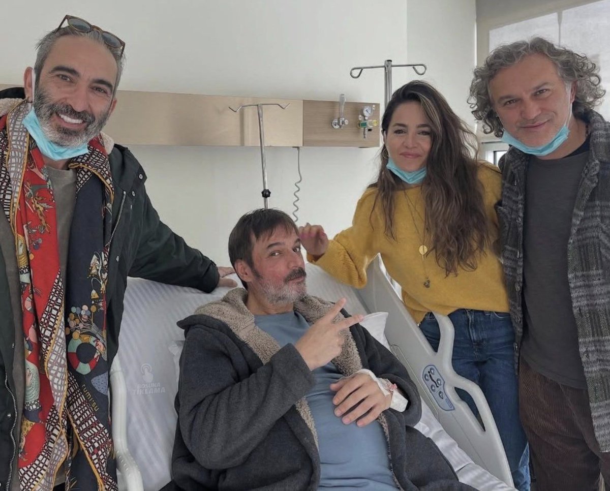 Acil karaciğer nakli bekleyen Ufuk Özkan'a influenza teşhisi konuldu.

Kardeşi Umut Özkan: "Vaktimizin daraldığını üzülerek belirtmek isterim. 

Yeni bir tarih açıklanana kadar ziyaretler kısıtlanmıştır."