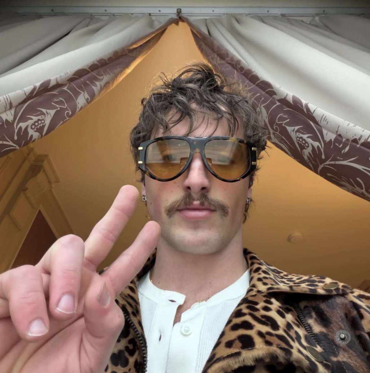 BooneAccess's tweet image. "Fashin weak" 

 — Benson Boone via instagram.